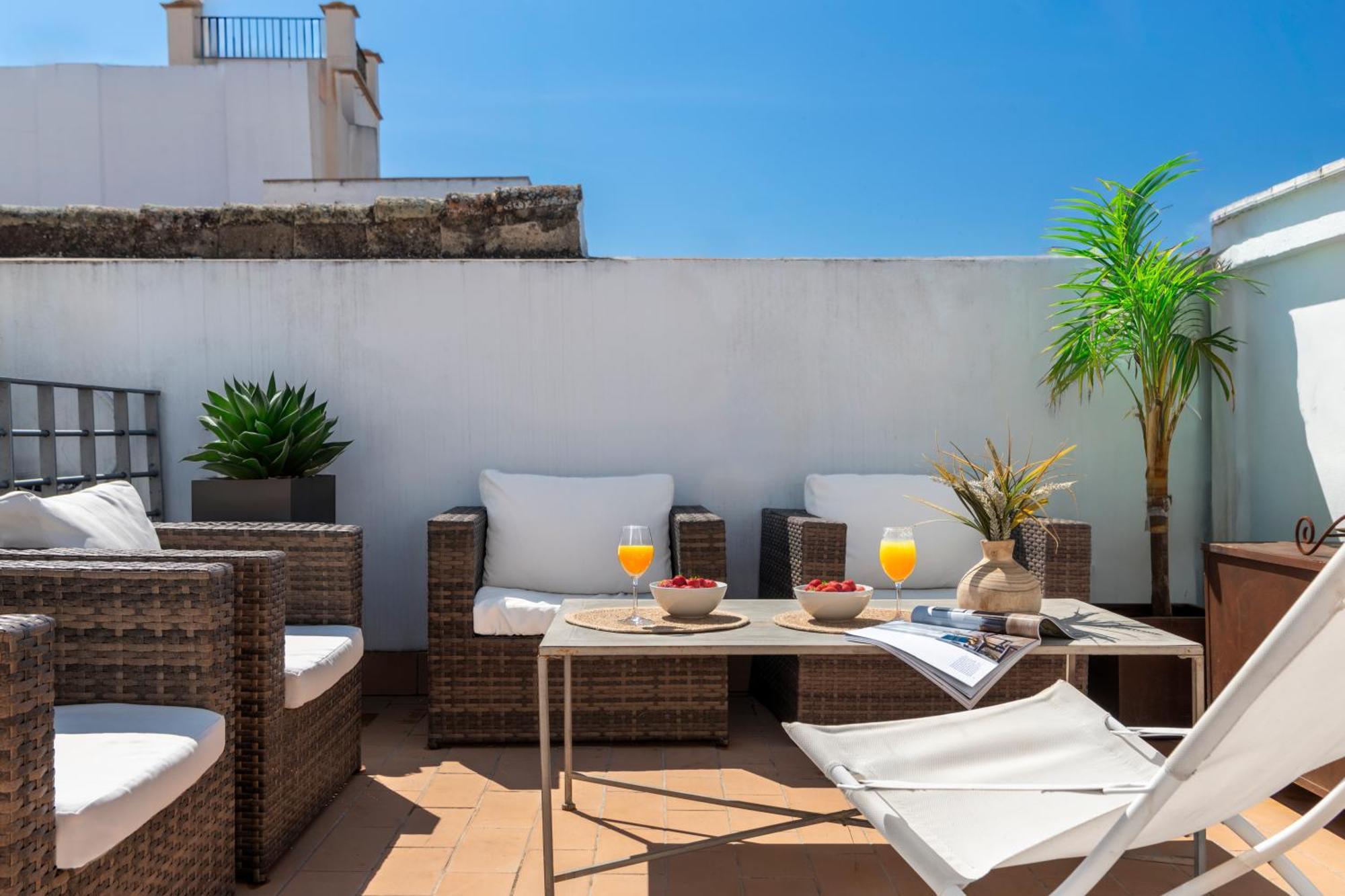 Magno Apartments Fabiola Luxury House Севілья Екстер'єр фото