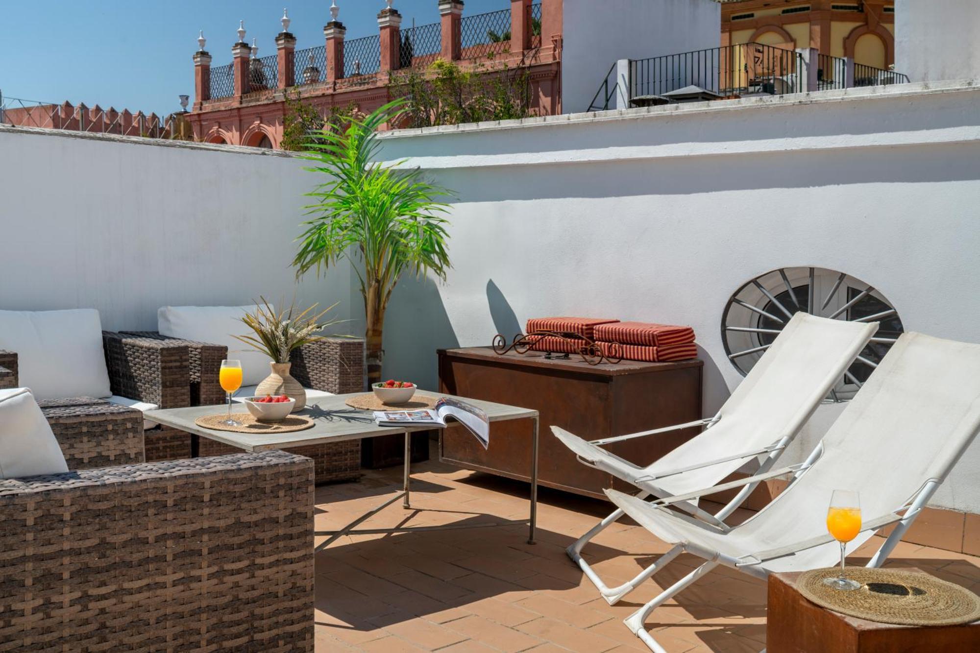 Magno Apartments Fabiola Luxury House Севілья Екстер'єр фото